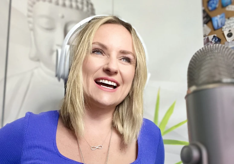 Dr Liza Thomas-Emrus